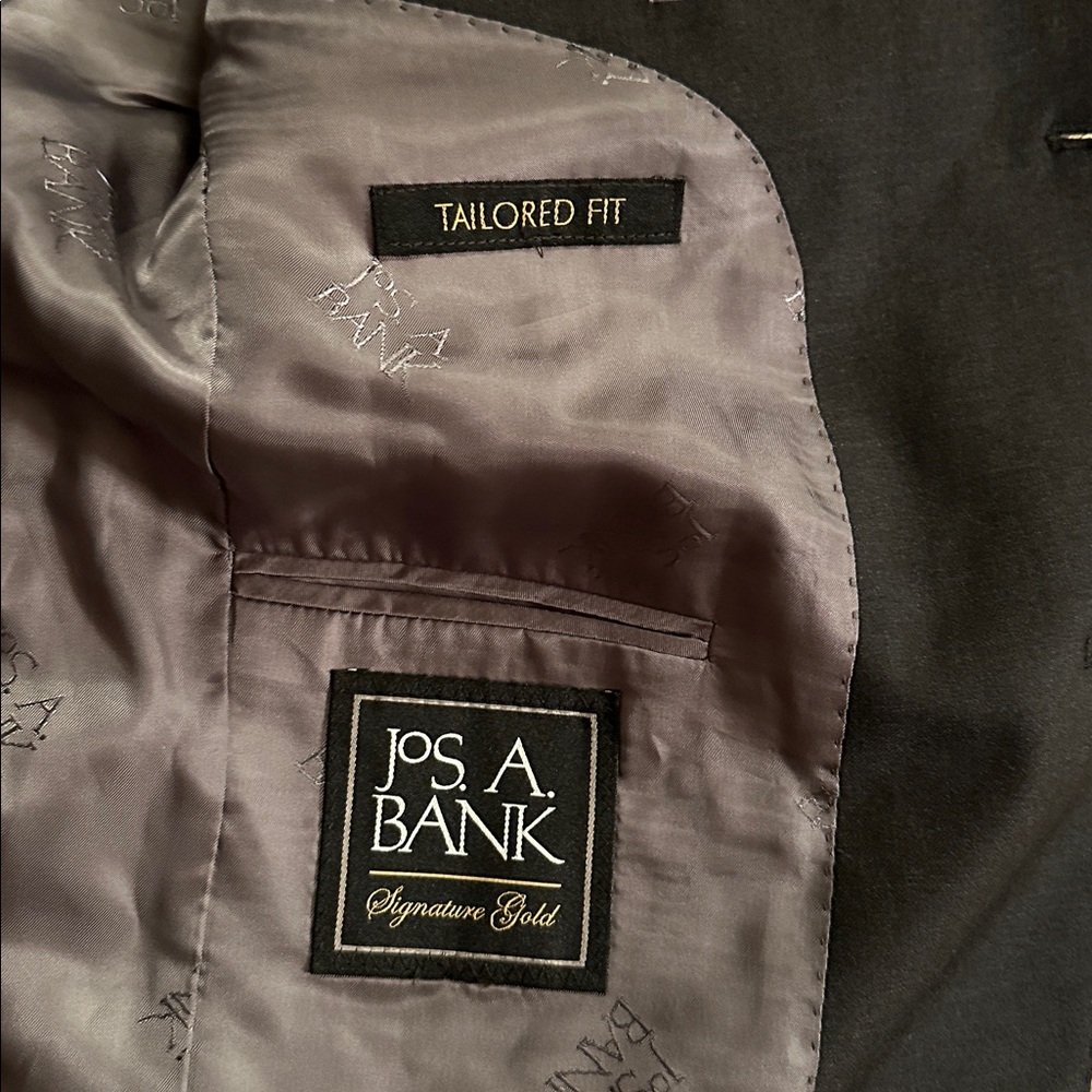 Jos. A Banks Suit - Picture 5 of 13